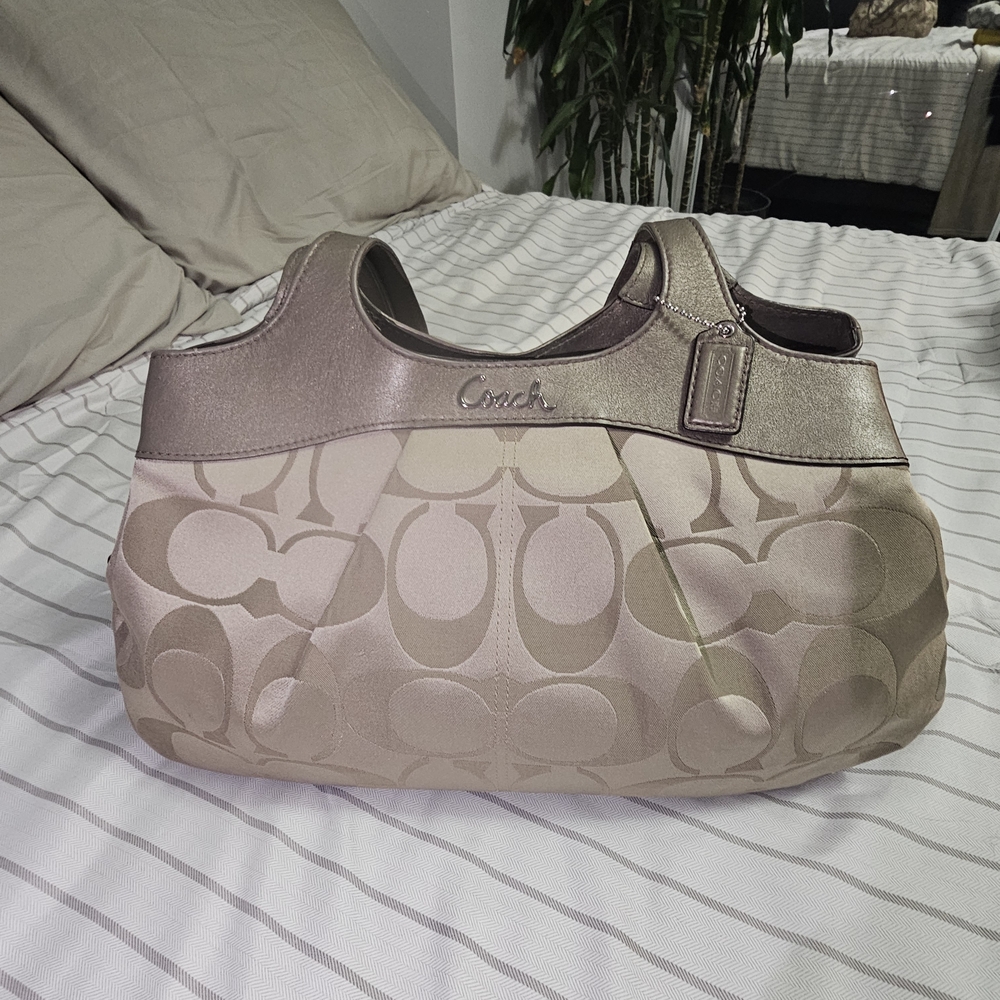 Coach Lexi Jacquard Carryall Metallic Beige Signature Shoulder Bag F18828